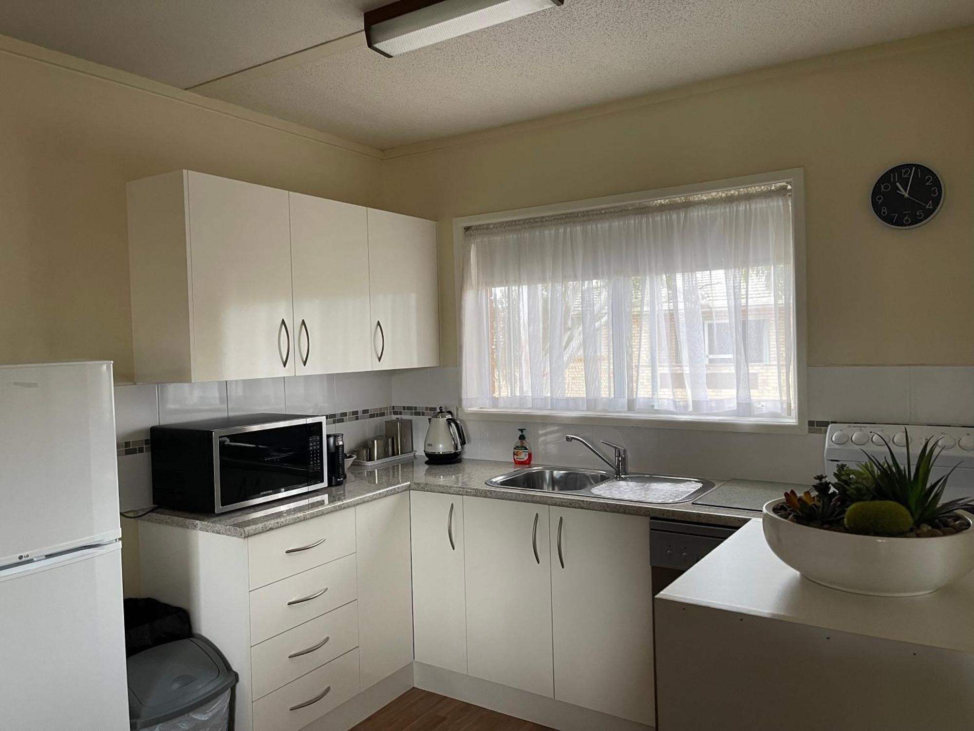 ארמידייל Westwood Motor Inn מראה חיצוני תמונה