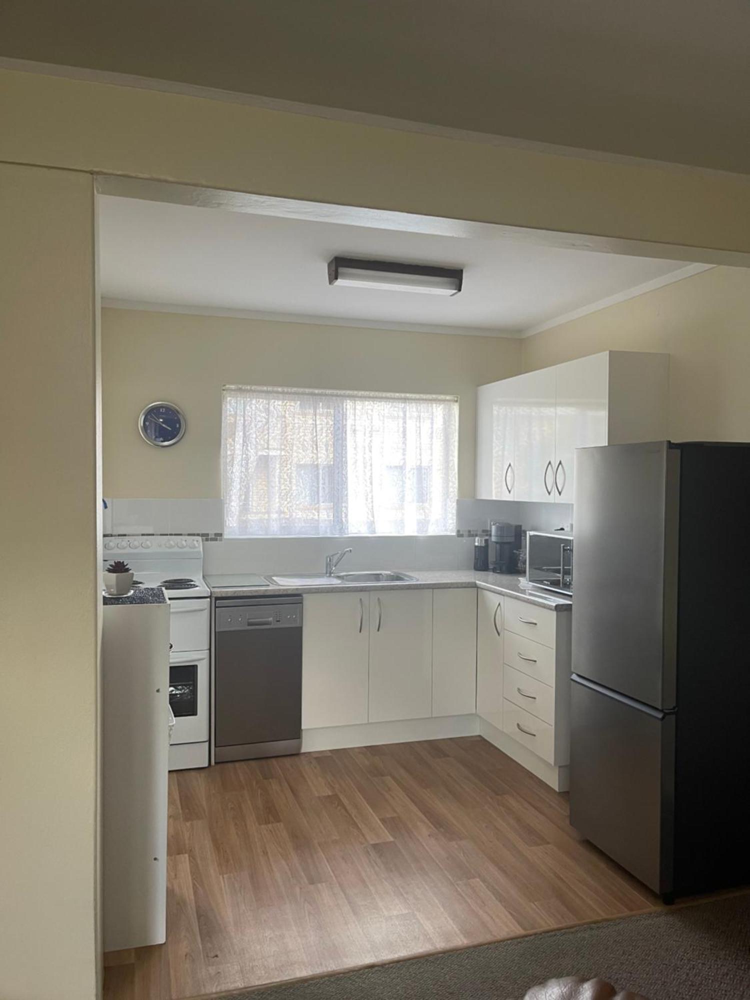 ארמידייל Westwood Motor Inn מראה חיצוני תמונה